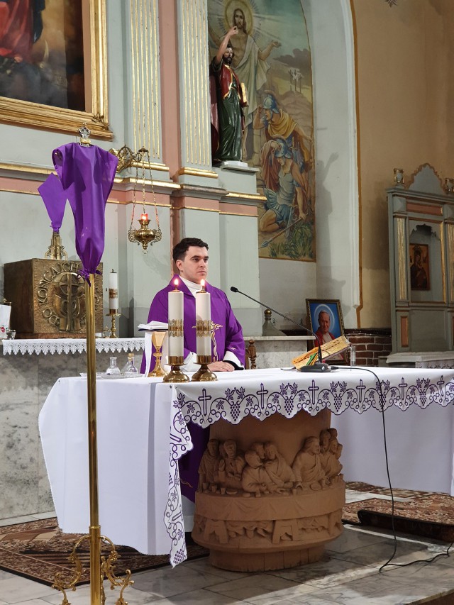  Relikwie bł. Karola - spotkania z uczniami SP1 w Nidzicy 