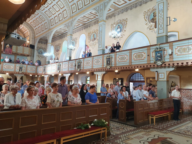  Liturgiczne objęcie Parafii przez nowego Proboszcza ks. Piotra Srogę 