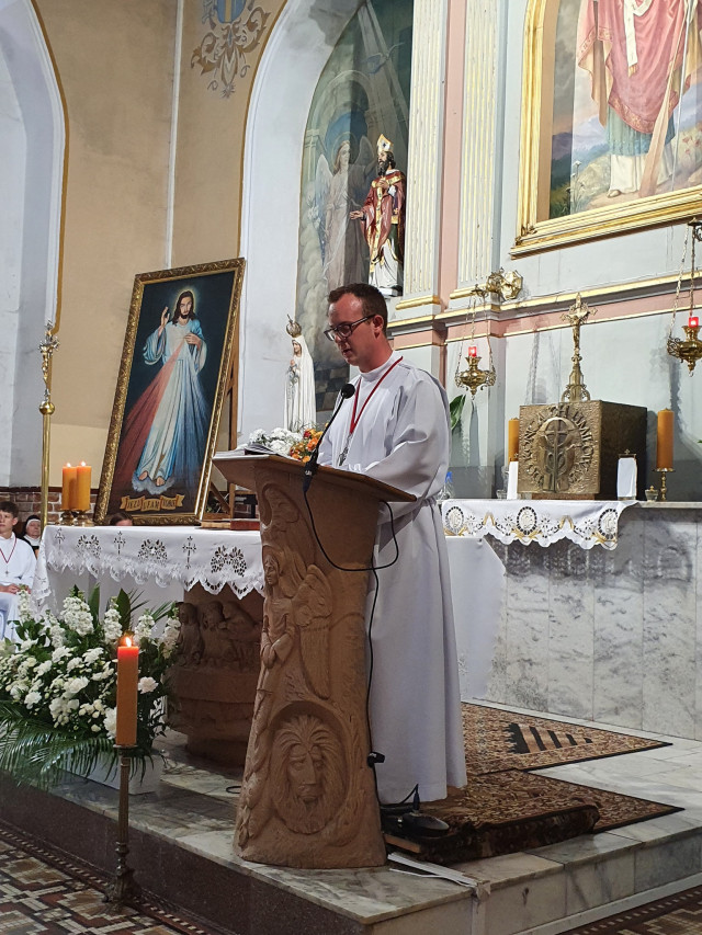  Liturgiczne objęcie Parafii przez nowego Proboszcza ks. Piotra Srogę 