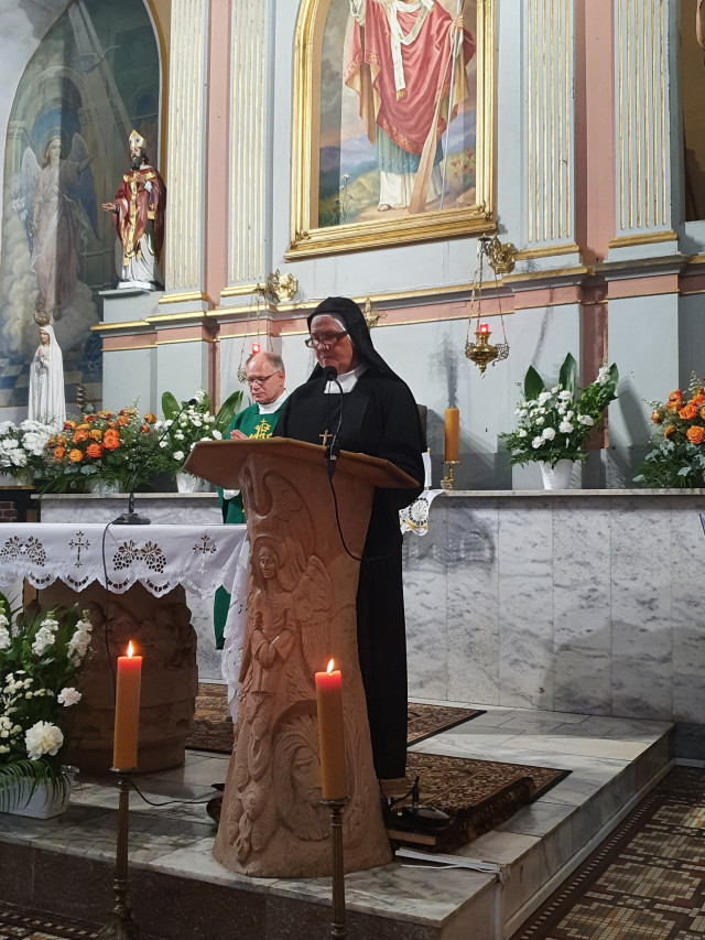  Liturgiczne objęcie Parafii przez nowego Proboszcza ks. Piotra Srogę 