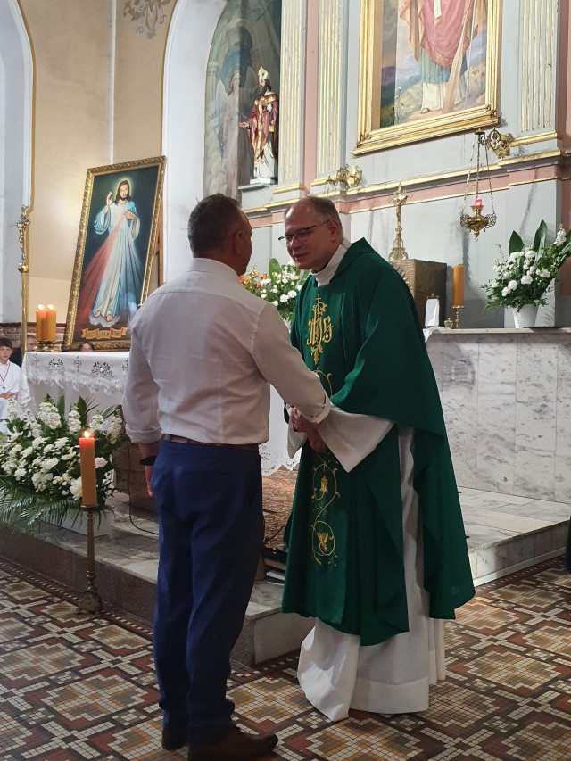  Liturgiczne objęcie Parafii przez nowego Proboszcza ks. Piotra Srogę 