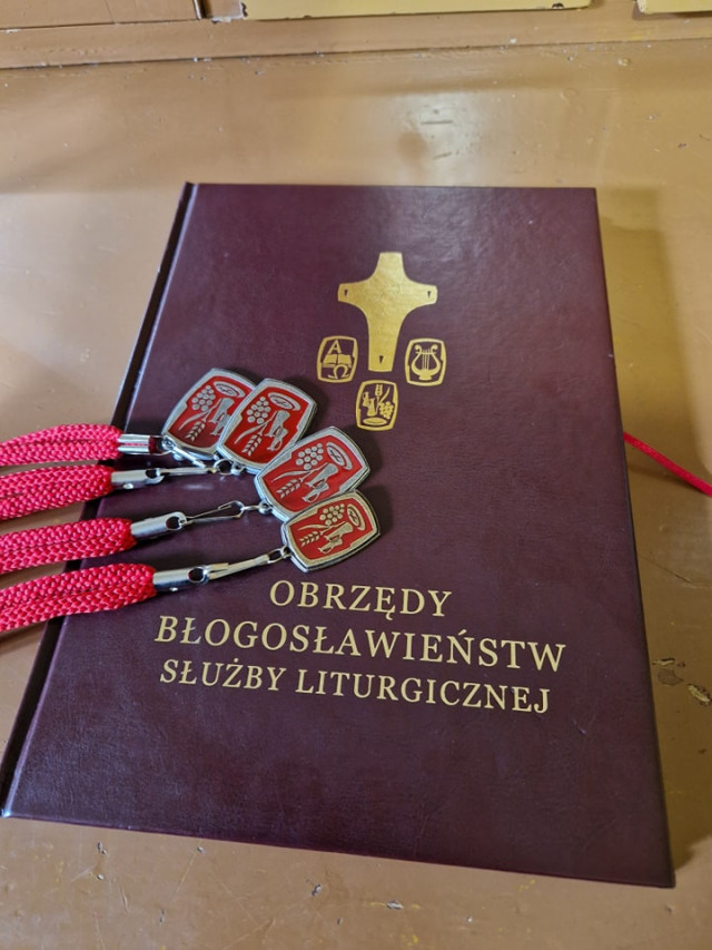  Błogosławieństwo nowych członków Służby Liturgicznej 