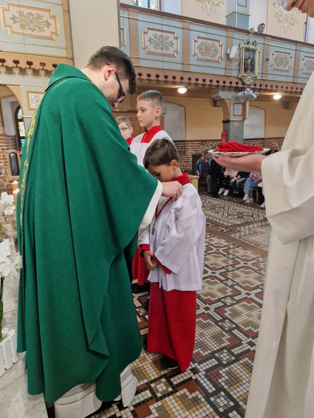  Błogosławieństwo nowych członków Służby Liturgicznej 