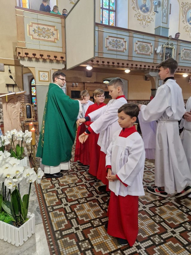  Błogosławieństwo nowych członków Służby Liturgicznej 