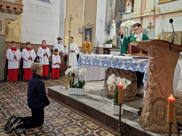  Błogosławieństwo nowych członków Służby Liturgicznej 