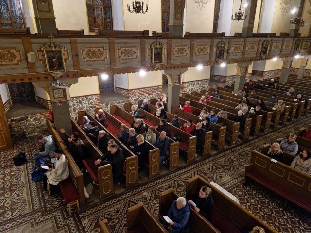  Czuwanie modlitewne przed Najświętszym Sakramentem 