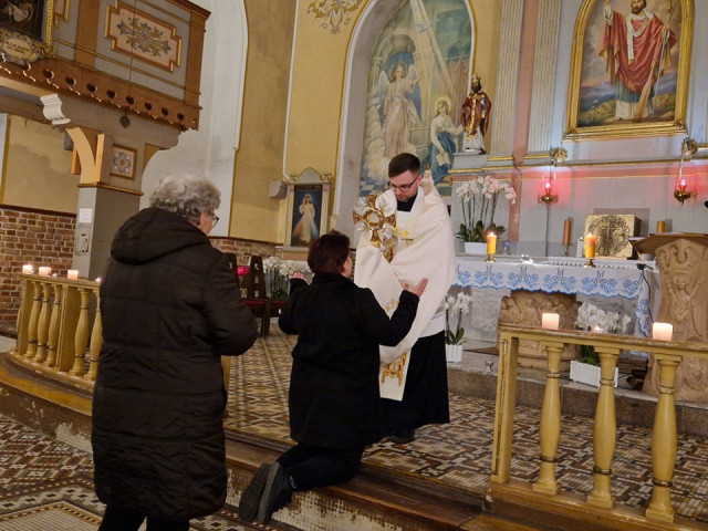  Czuwanie modlitewne przed Najświętszym Sakramentem 