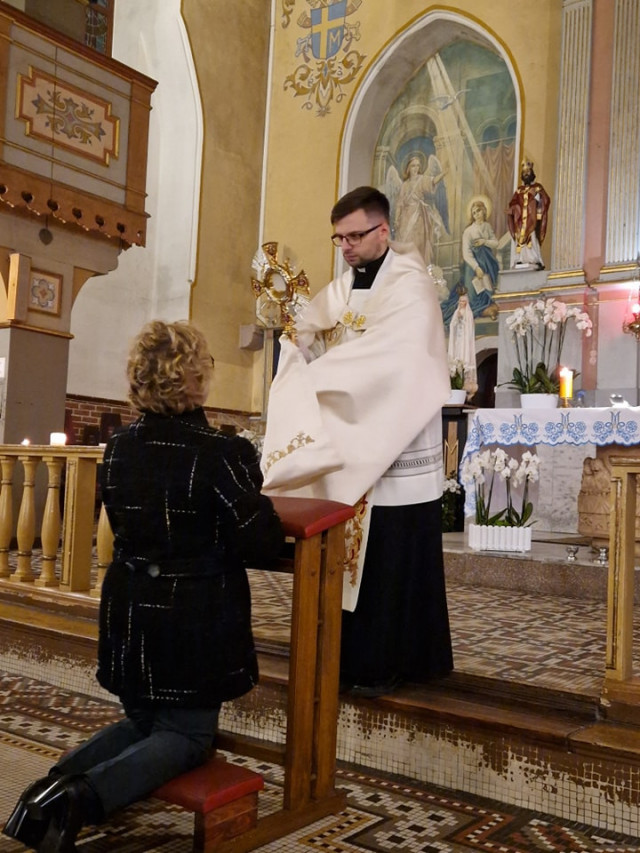  Czuwanie modlitewne przed Najświętszym Sakramentem 