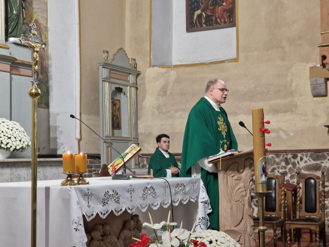  Błogosławieństwo nowych kandydatów na ministrantów 