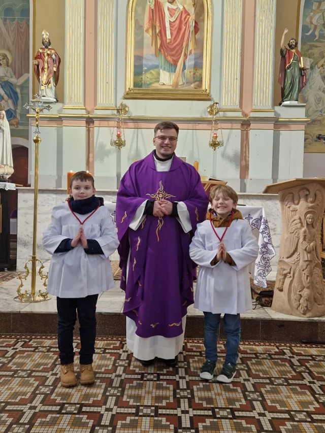  Błogosławieństwo nowych kandydatów na ministrantów 