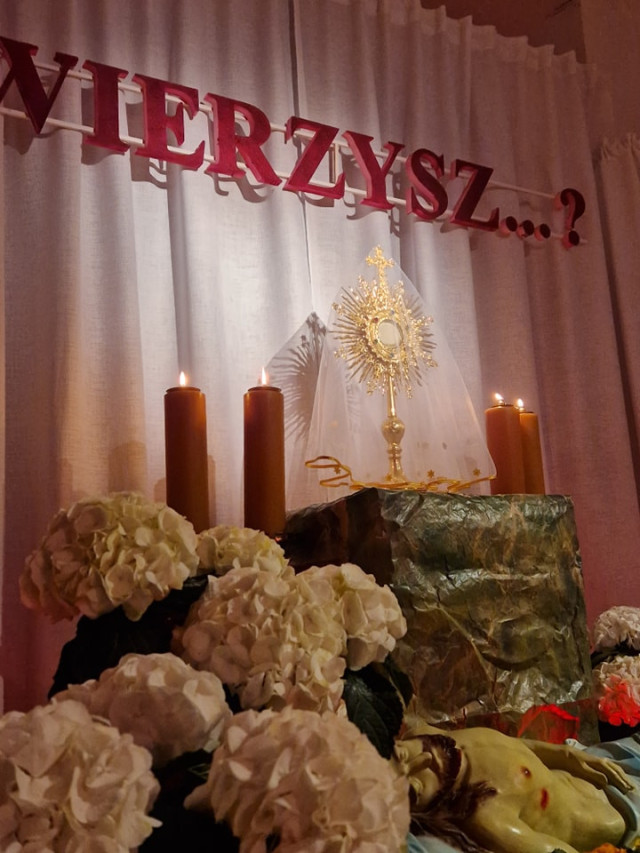  Liturgia na cześć Męki Pańskiej 