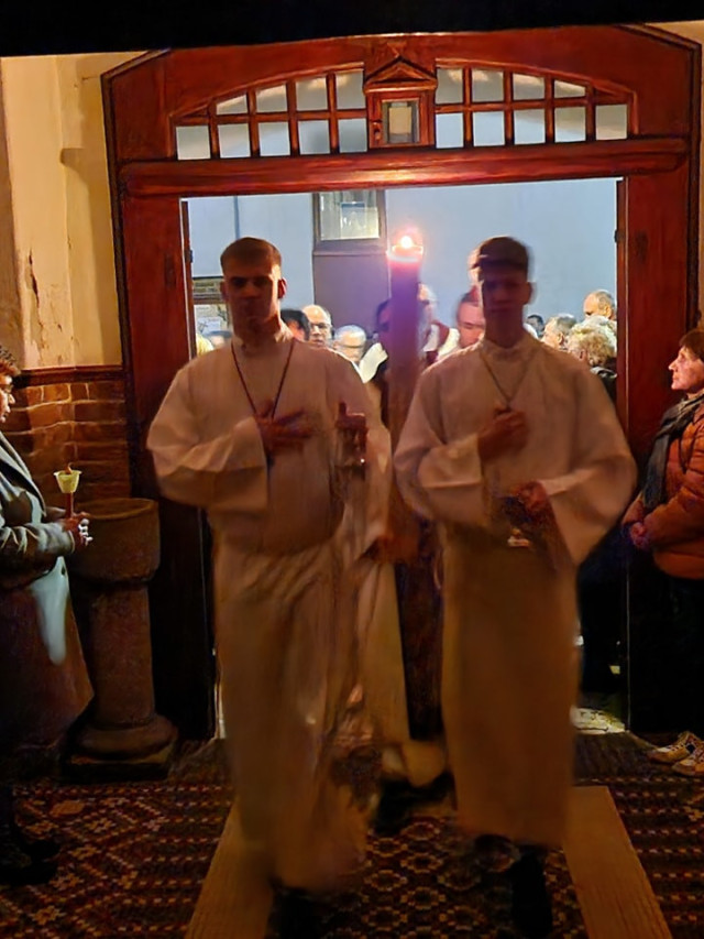  Wigilia Paschalna w Wielką Noc 