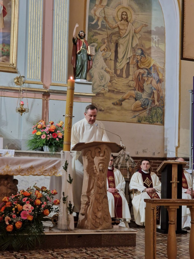  Wigilia Paschalna w Wielką Noc 