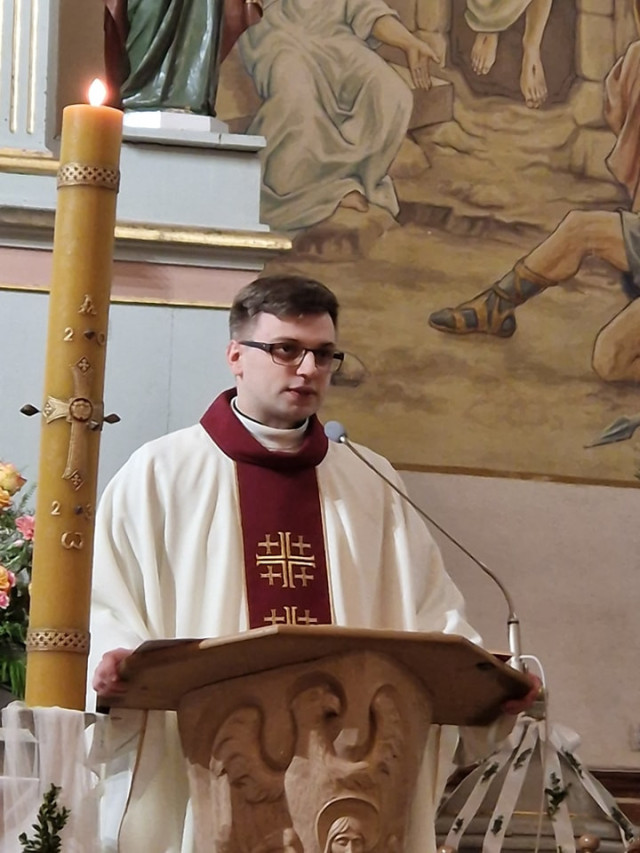  Wigilia Paschalna w Wielką Noc 