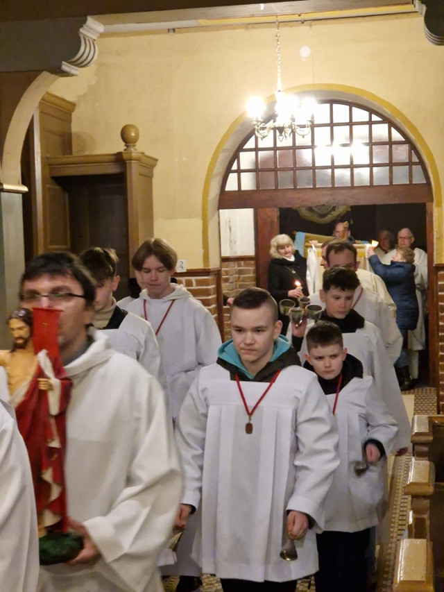  Wigilia Paschalna w Wielką Noc 