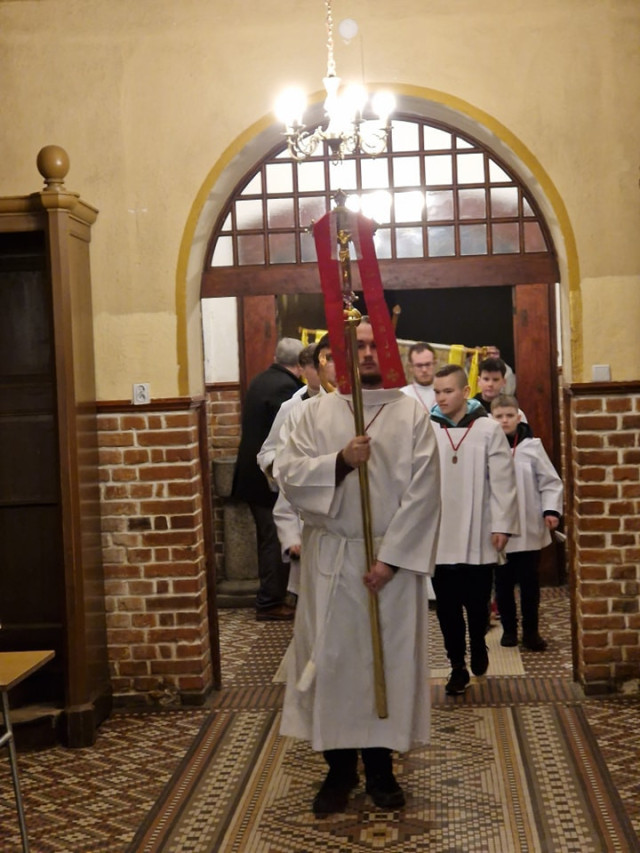  Wigilia Paschalna w Wielką Noc 