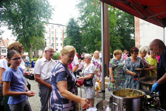 Festyn rodzinny "Budujemy więzi od juniora do seniora" 