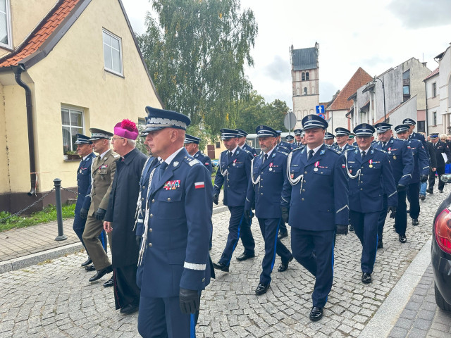  Nadanie sztandaru Komendzie Powiatowej Policji w Nidzicy 