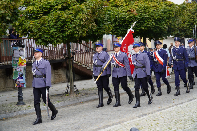  Nadanie sztandaru Komendzie Powiatowej Policji w Nidzicy 