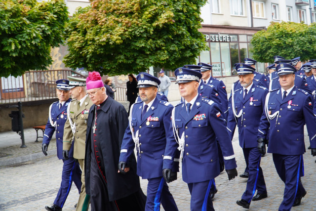  Nadanie sztandaru Komendzie Powiatowej Policji w Nidzicy 