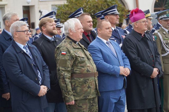  Nadanie sztandaru Komendzie Powiatowej Policji w Nidzicy 