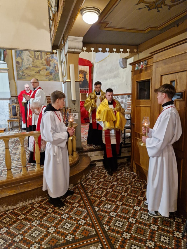  Liturgia na cześć Męki Pańskiej 