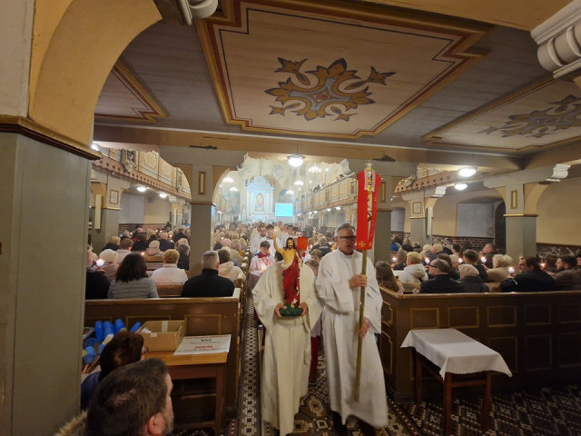  Wigilia Paschalna w Wielką Noc 