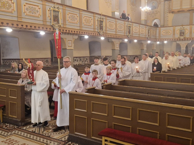  Wigilia Paschalna w Wielką Noc 