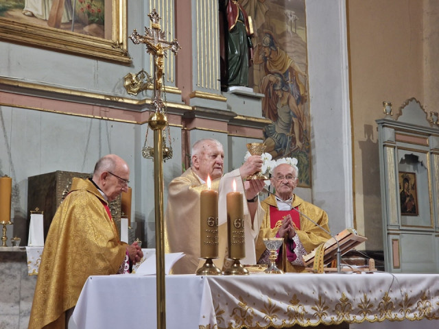  Diamentowy jubileusz kapłaństwa księdza prałata Walentego Bykowskiego 