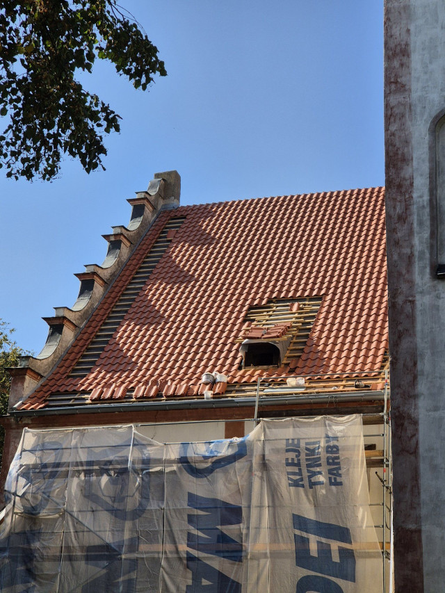  Remont dachu kościoła 