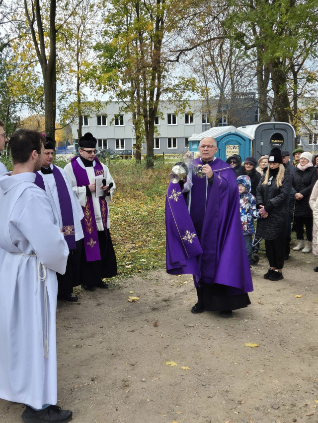  Procesja za zmarłych na nidzickim cmentarzu 