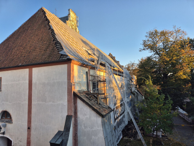  Remont dachu kościoła 