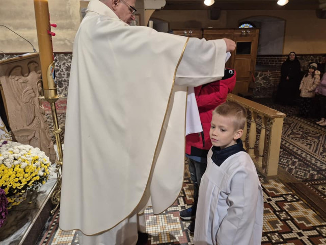 Błogosławieństwo nowych kandydatów na ministrantów / fot. xMP 