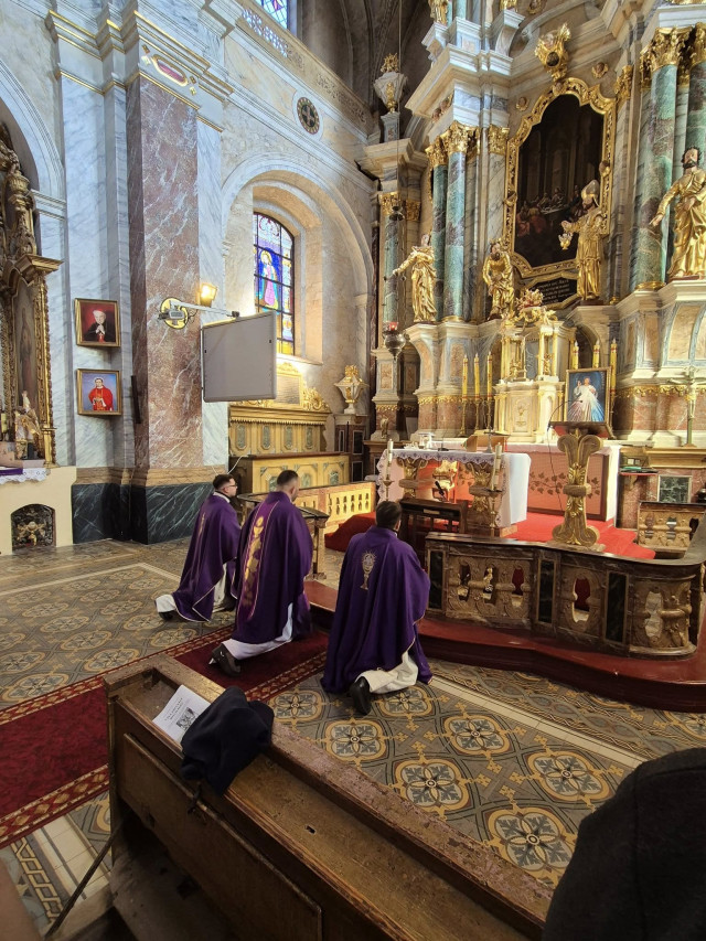  Wielkopostna pielgrzymka autokarowa do Głotowa i Gietrzwałdu 