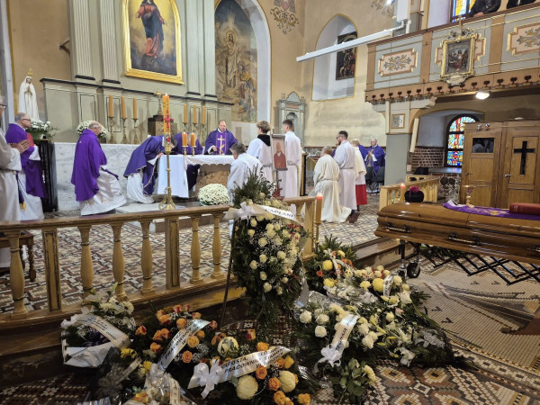  Pogrzeb śp. ks. prał. Walentego Bykowskiego 