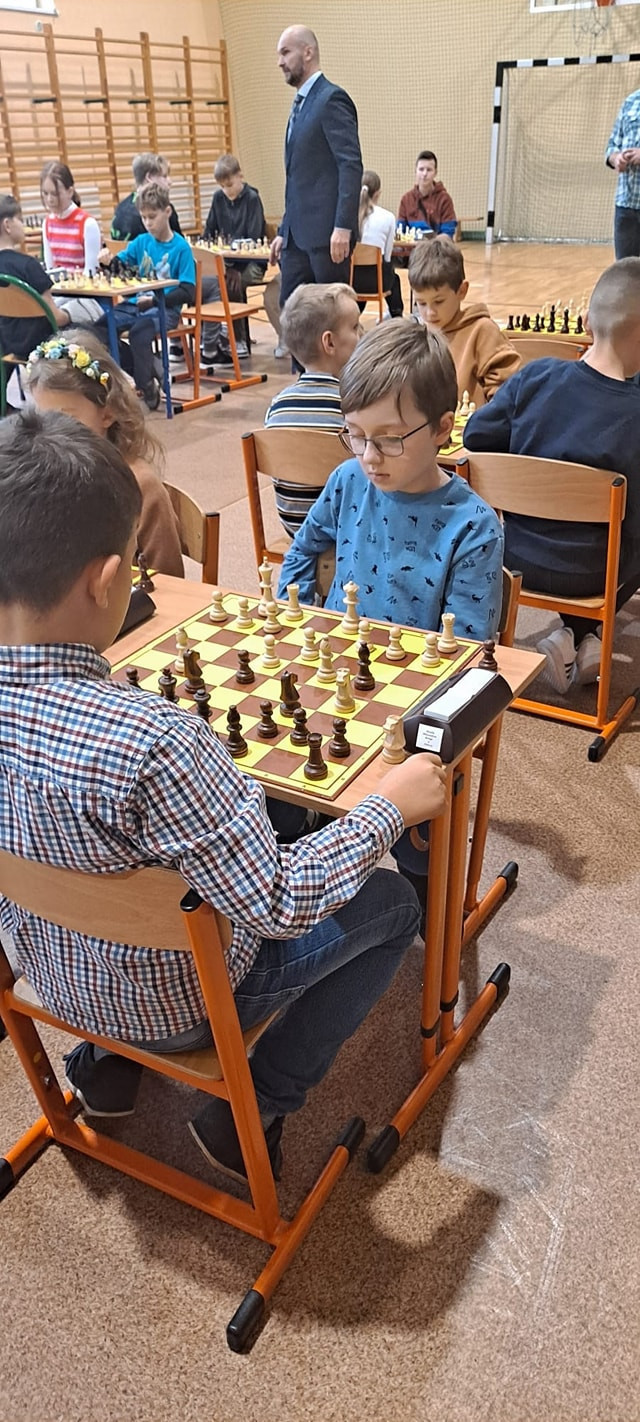  401088149_332463786095427_2747256969489173903_n.jpg 